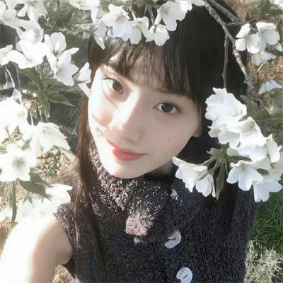 妹妹的名媛人设绷不住了